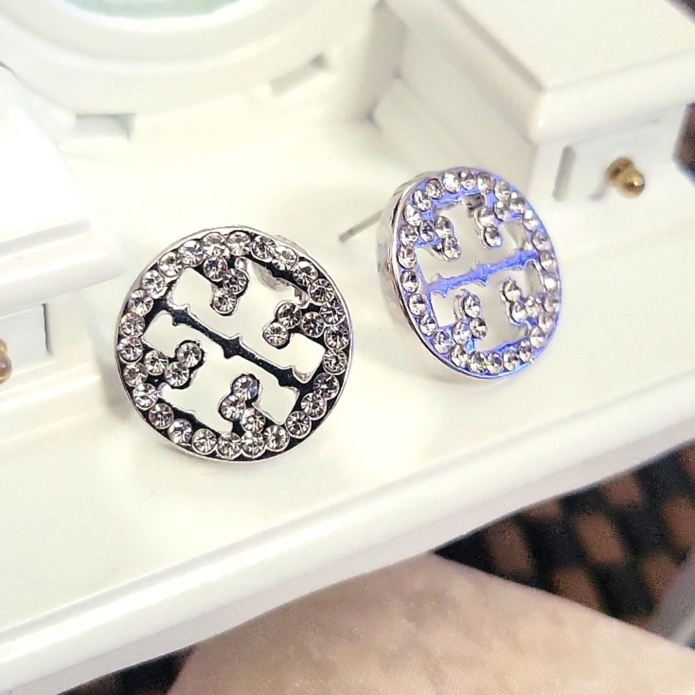 Fashion earrings TT rhinestones stud earrings in silver tone